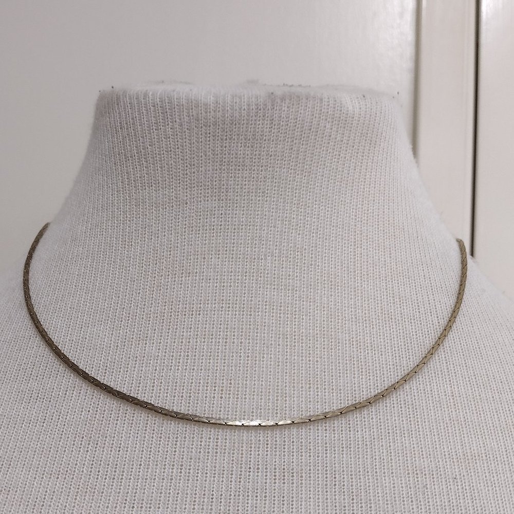Gold Tone Necklace
